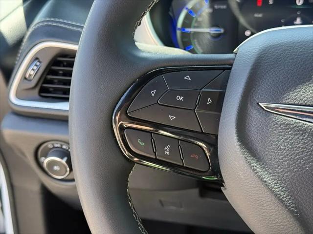 2024 Chrysler Pacifica Hybrid S Appearance Pkg