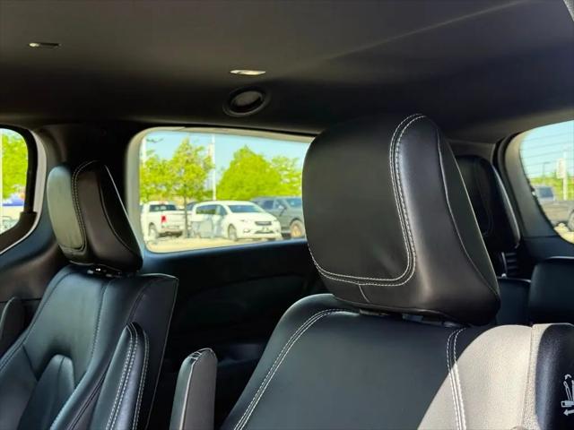 2024 Chrysler Pacifica Hybrid S Appearance Pkg