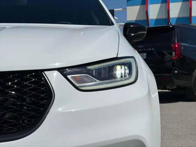 2024 Chrysler Pacifica Hybrid S Appearance Pkg