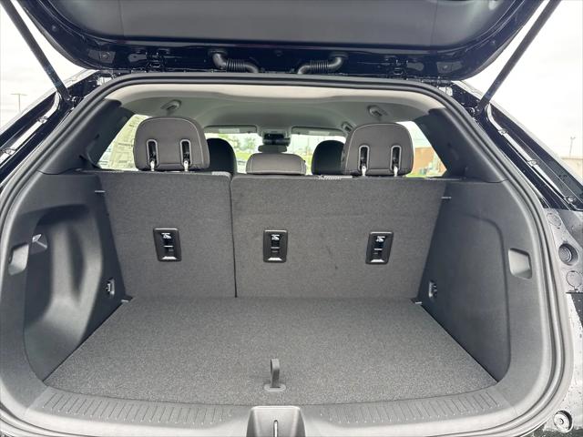 2027 Chevrolet Bolt LT FWD