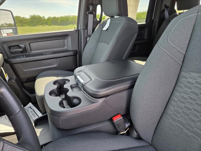 2026 Ram 2500 Black Express Crew Cab 4x4 8" Box