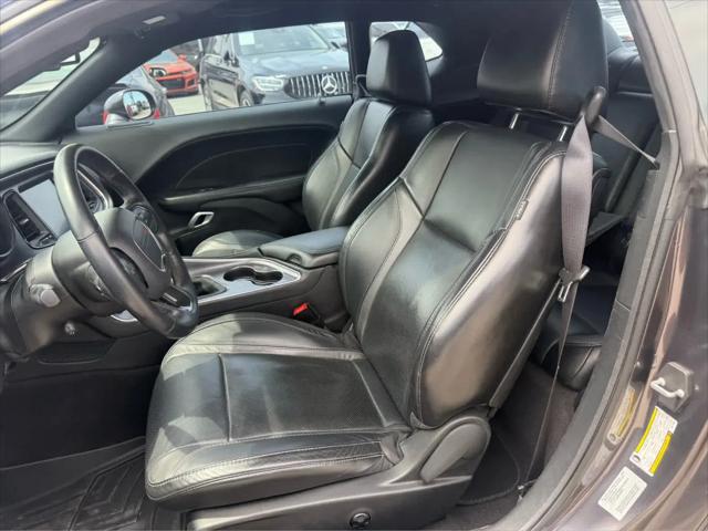 2016 Dodge Challenger R/T Plus