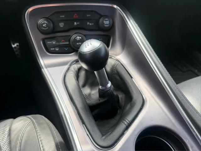 2016 Dodge Challenger R/T Plus