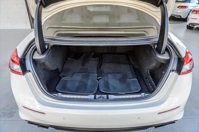 2018 Maserati Ghibli Standard