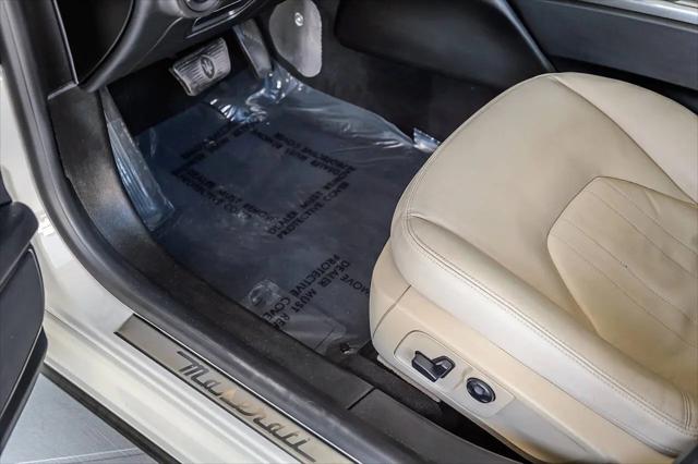 2018 Maserati Ghibli Standard