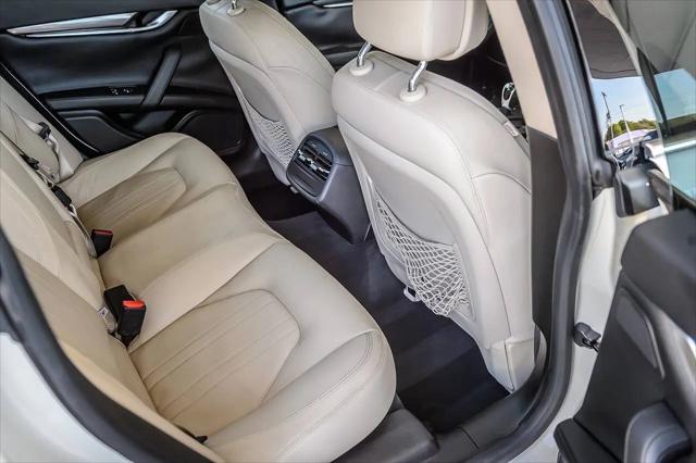 2018 Maserati Ghibli Standard