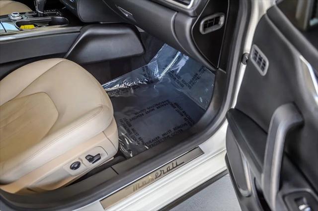 2018 Maserati Ghibli Standard