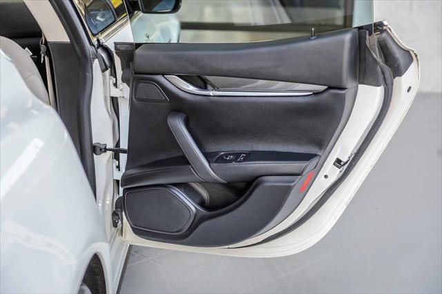 2018 Maserati Ghibli Standard