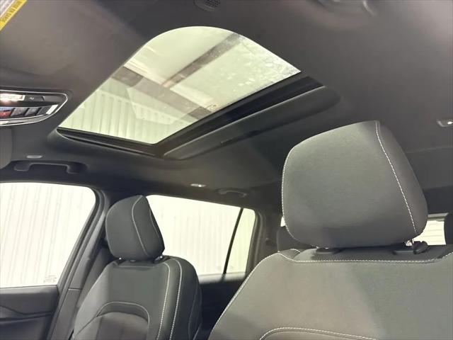 2026 Jeep Grand Cherokee L Altitude 4x4