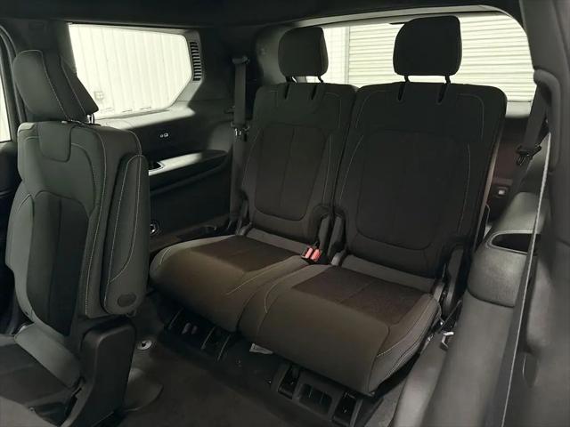 2026 Jeep Grand Cherokee L Altitude 4x4