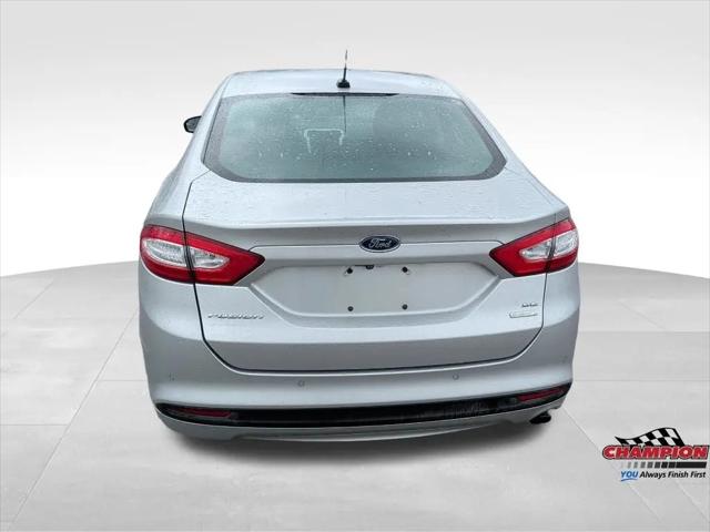 2016 Ford Fusion SE