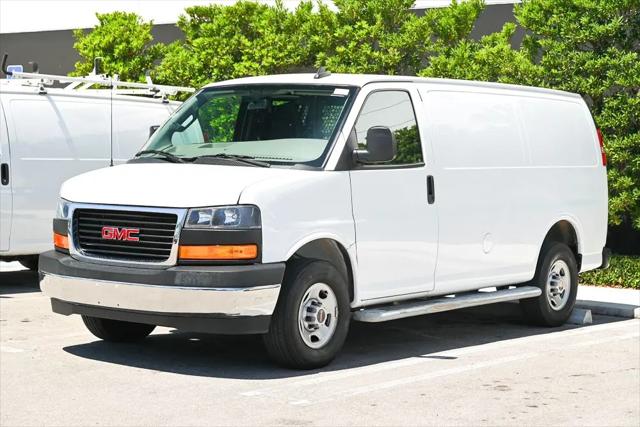 2022 GMC Savana Cargo RWD 2500 Regular Wheelbase Work Van for sale in Miami, FL