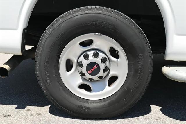 2022 GMC Savana Cargo RWD 2500 Regular Wheelbase Work Van