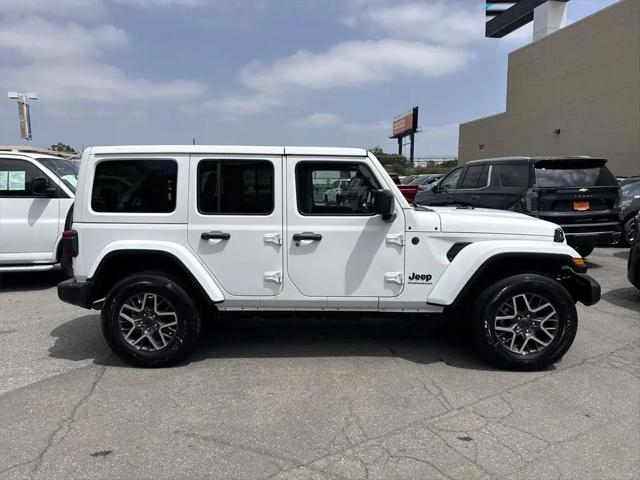 2025 Jeep Wrangler 4-Door Sahara 4x4