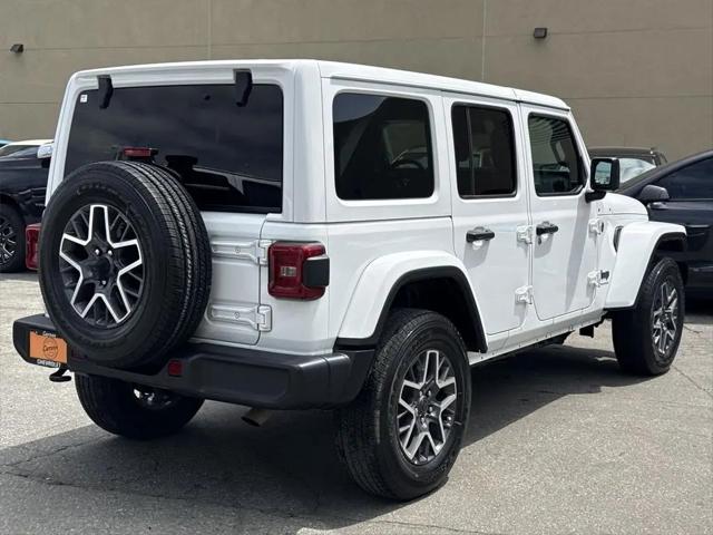 2025 Jeep Wrangler 4-Door Sahara 4x4
