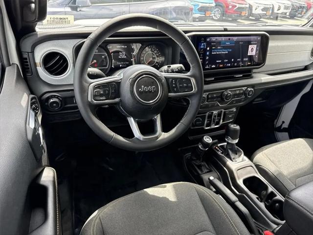 2025 Jeep Wrangler 4-Door Sahara 4x4