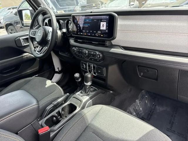 2025 Jeep Wrangler 4-Door Sahara 4x4