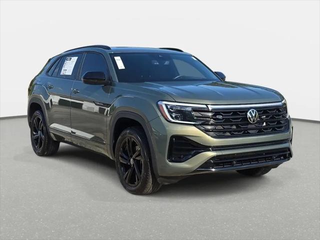2025 Volkswagen Atlas Cross Sport 2.0T SEL R-Line Black