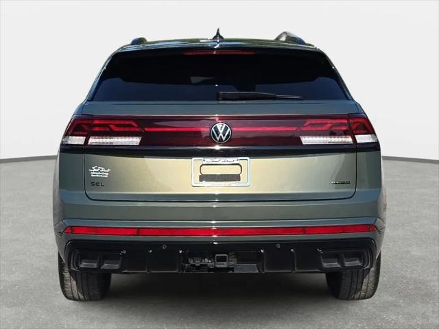 2025 Volkswagen Atlas Cross Sport 2.0T SEL R-Line Black