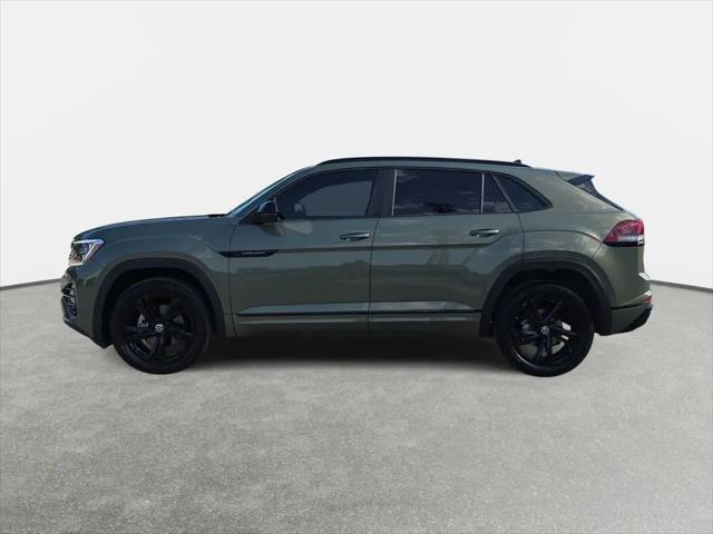 2025 Volkswagen Atlas Cross Sport 2.0T SEL R-Line Black