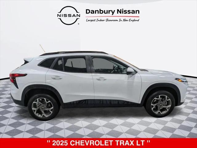 2025 Chevrolet Trax FWD LT