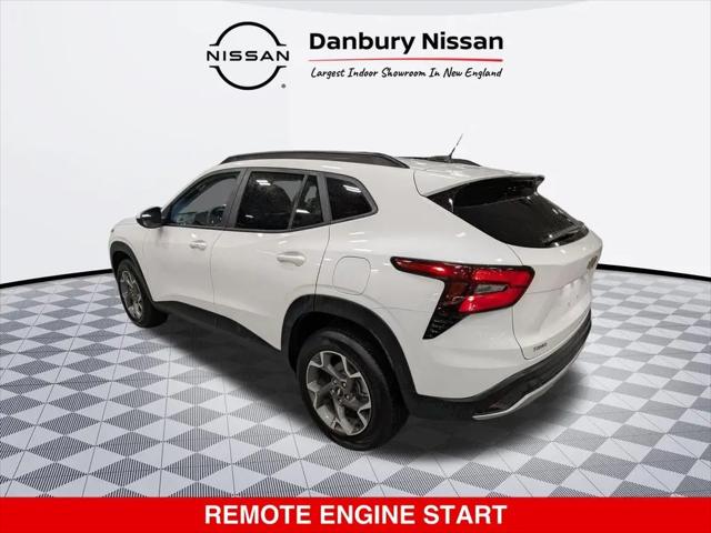 2025 Chevrolet Trax FWD LT
