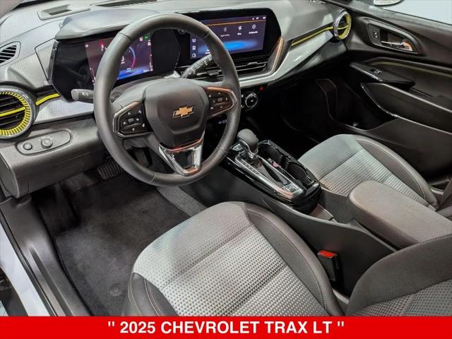 2025 Chevrolet Trax FWD LT