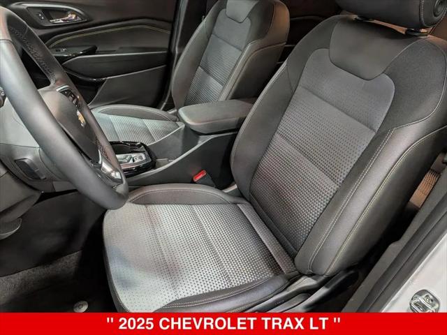 2025 Chevrolet Trax FWD LT