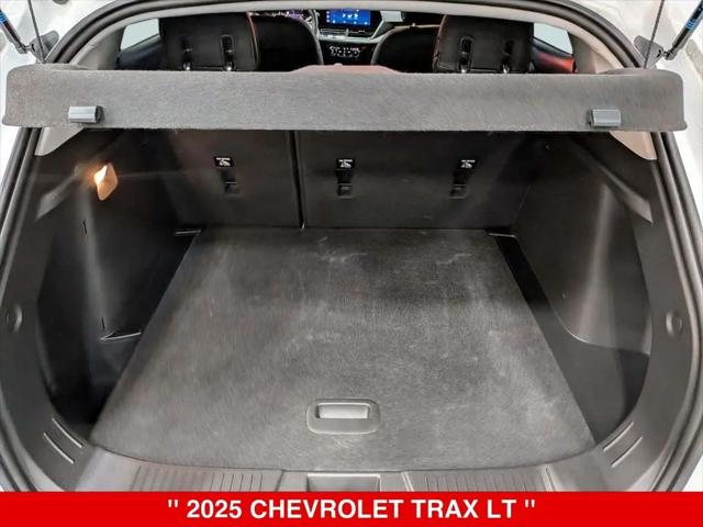 2025 Chevrolet Trax FWD LT