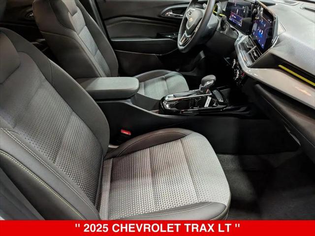 2025 Chevrolet Trax FWD LT