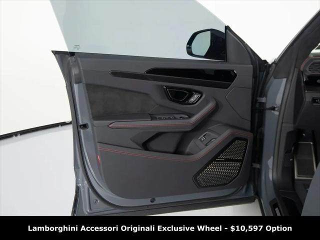 2024 Lamborghini Urus S