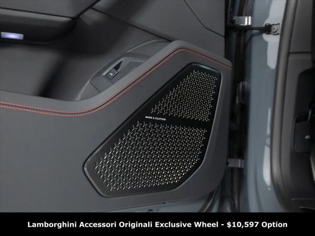 2024 Lamborghini Urus S