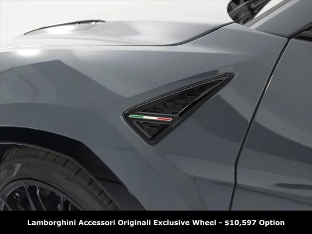2024 Lamborghini Urus S