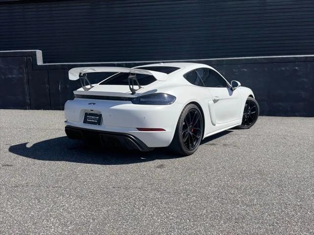 2022 Porsche 718 Cayman GT4
