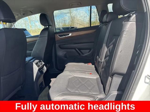 2025 Volkswagen Atlas 2.0T SE w/Technology