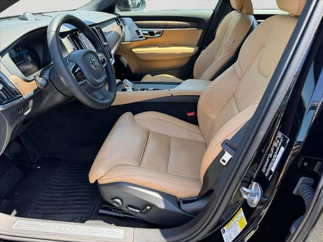 2023 Volvo S90 B6 Ultimate