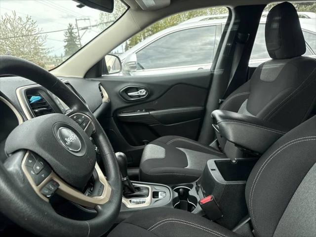 2014 Jeep Cherokee Sport