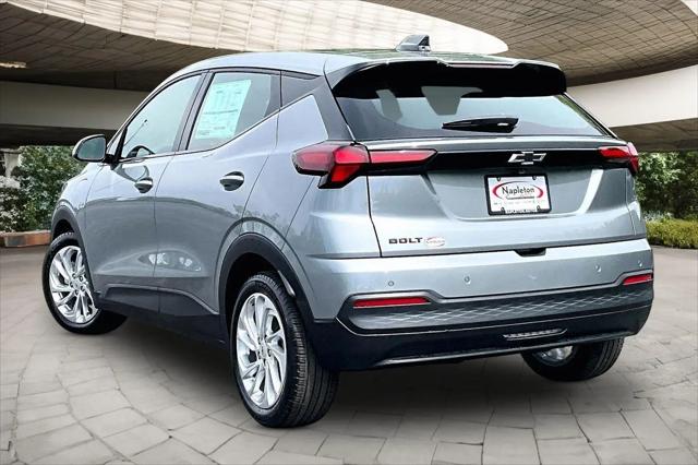 2027 Chevrolet Bolt LT FWD