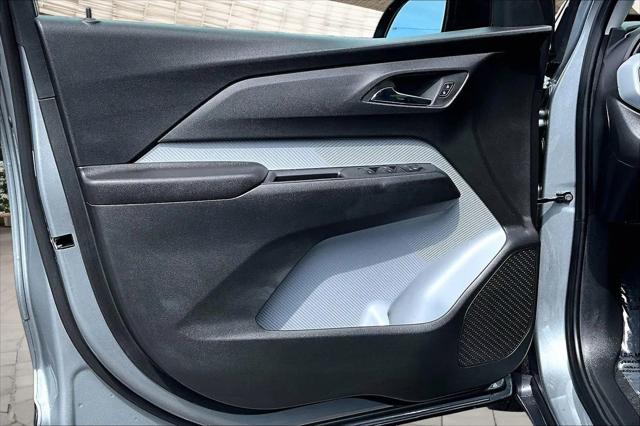 2027 Chevrolet Bolt LT FWD