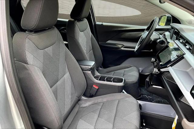 2027 Chevrolet Bolt LT FWD