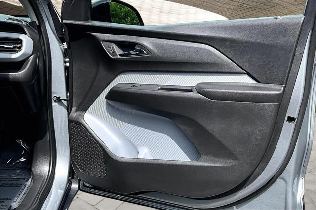 2027 Chevrolet Bolt LT FWD