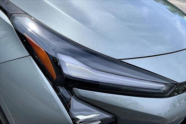 2027 Chevrolet Bolt LT FWD