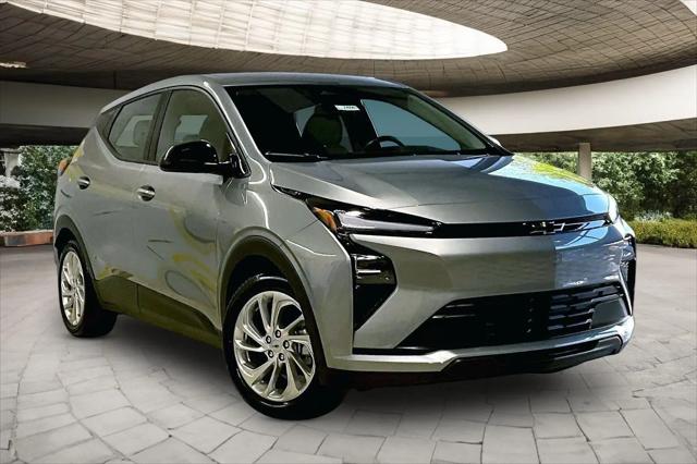 2027 Chevrolet Bolt LT FWD