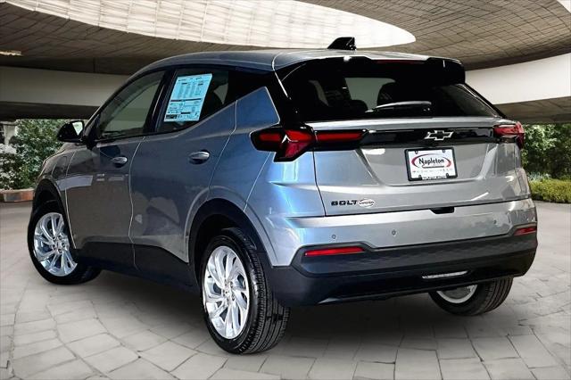 2027 Chevrolet Bolt LT FWD