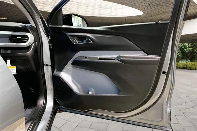2027 Chevrolet Bolt LT FWD