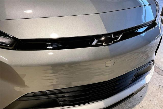 2027 Chevrolet Bolt LT FWD
