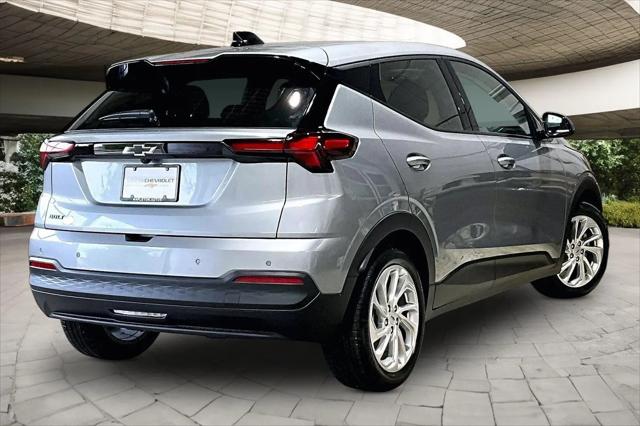 2027 Chevrolet Bolt LT FWD