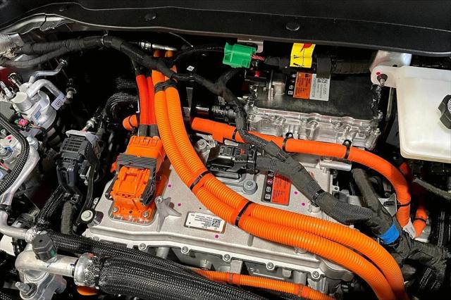 2027 Chevrolet Bolt LT FWD