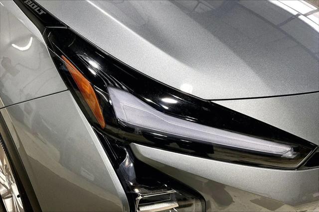 2027 Chevrolet Bolt LT FWD