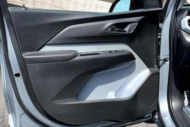 2027 Chevrolet Bolt LT FWD